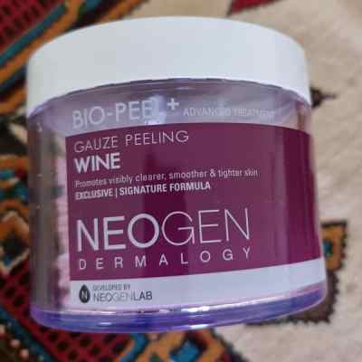 مقشر احماض الفواكه من اي هيرب