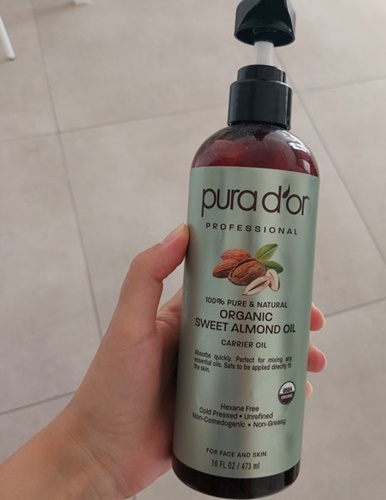 افضل 6 منتجات من اي هيرب زيت اللوز واهم فوائده