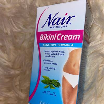 كريم إزالة الشعر لمنطقة البكيني من Nair