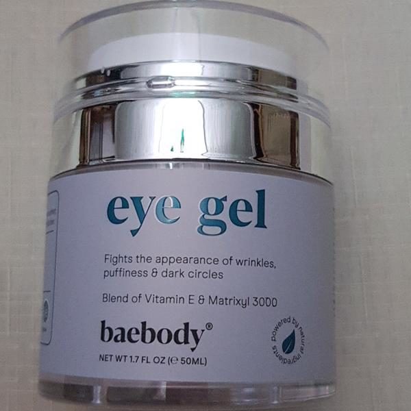 جل العينين من Baebody