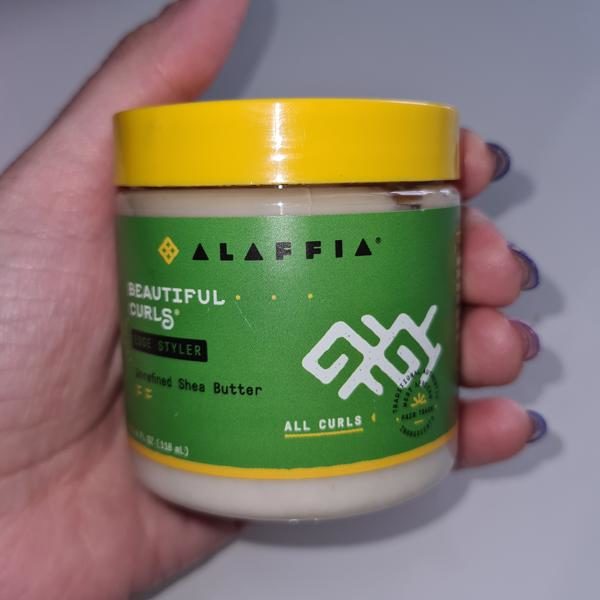 منتجات للشعر الكيرلي