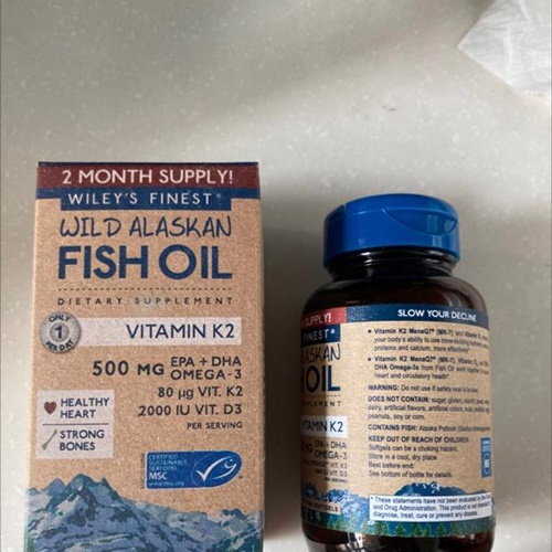 افضل 11 حبوب زيت السمك بالفوائد والاسعار